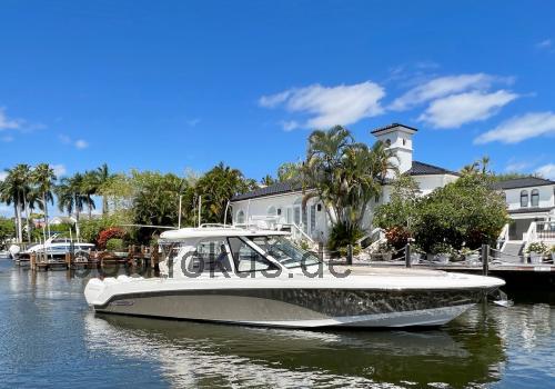 Boston Whaler 380 Realm technische daten 